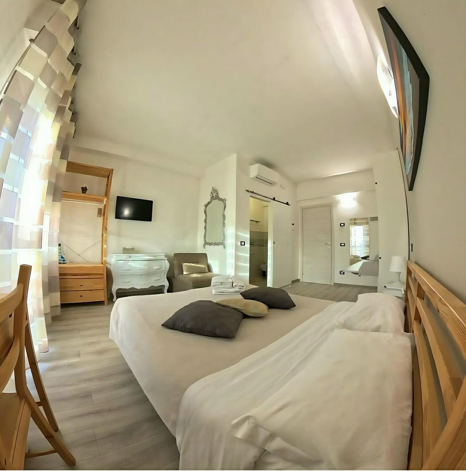 Отель Attico Livorno Bed & Relax Экстерьер фото